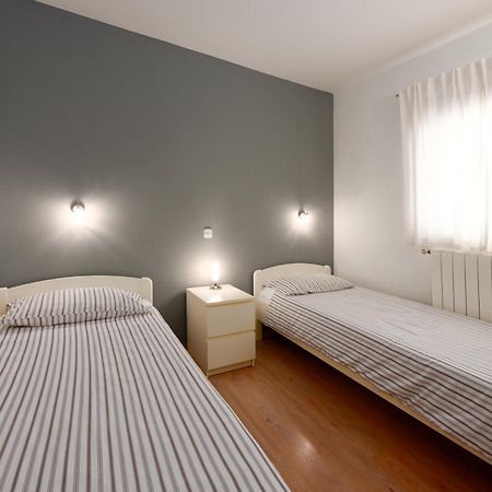 Apartments Dorijan With Pool 마툴지 외부 사진