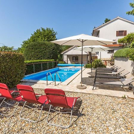 Apartments Dorijan With Pool 마툴지 외부 사진