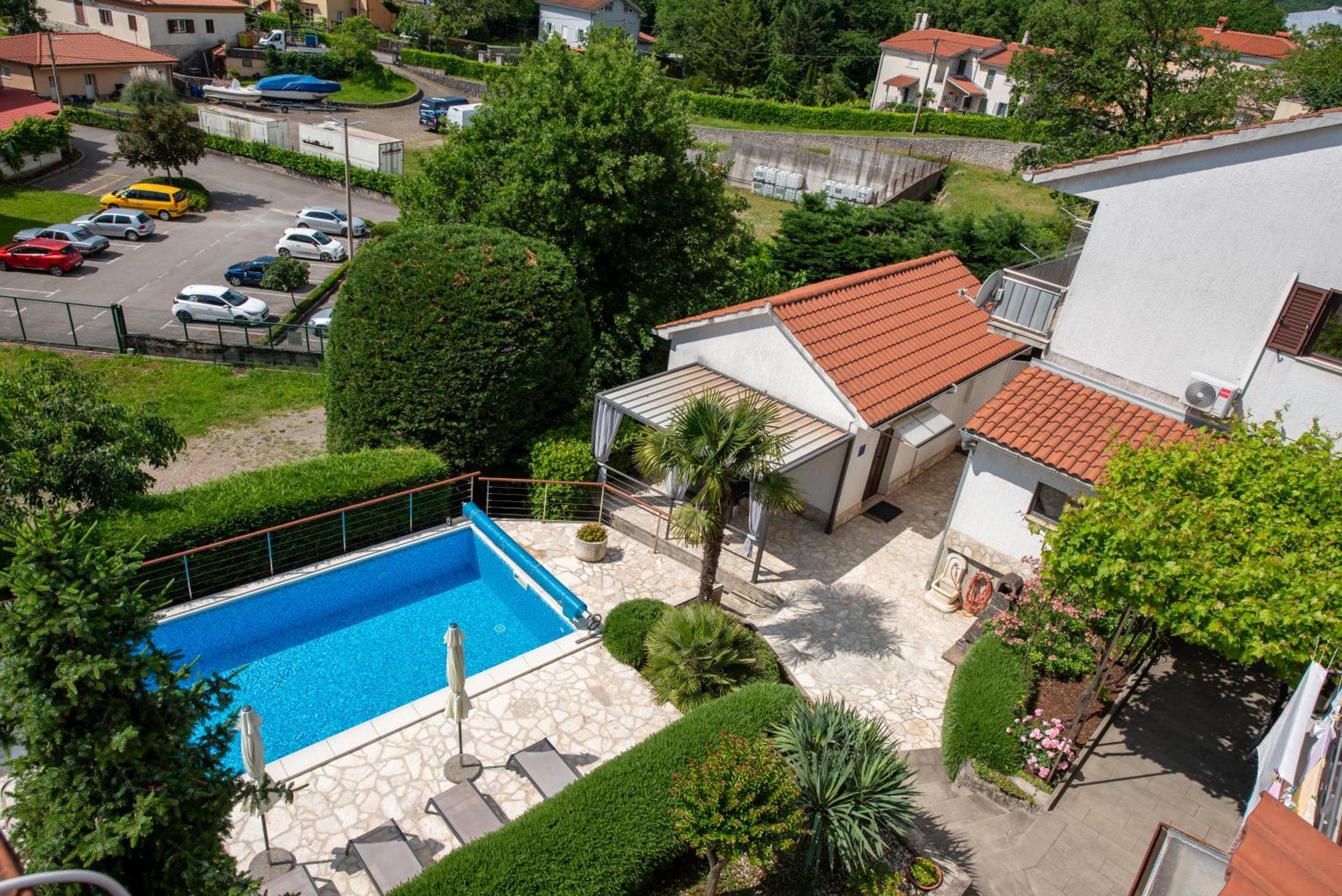 Apartments Dorijan With Pool 마툴지 외부 사진